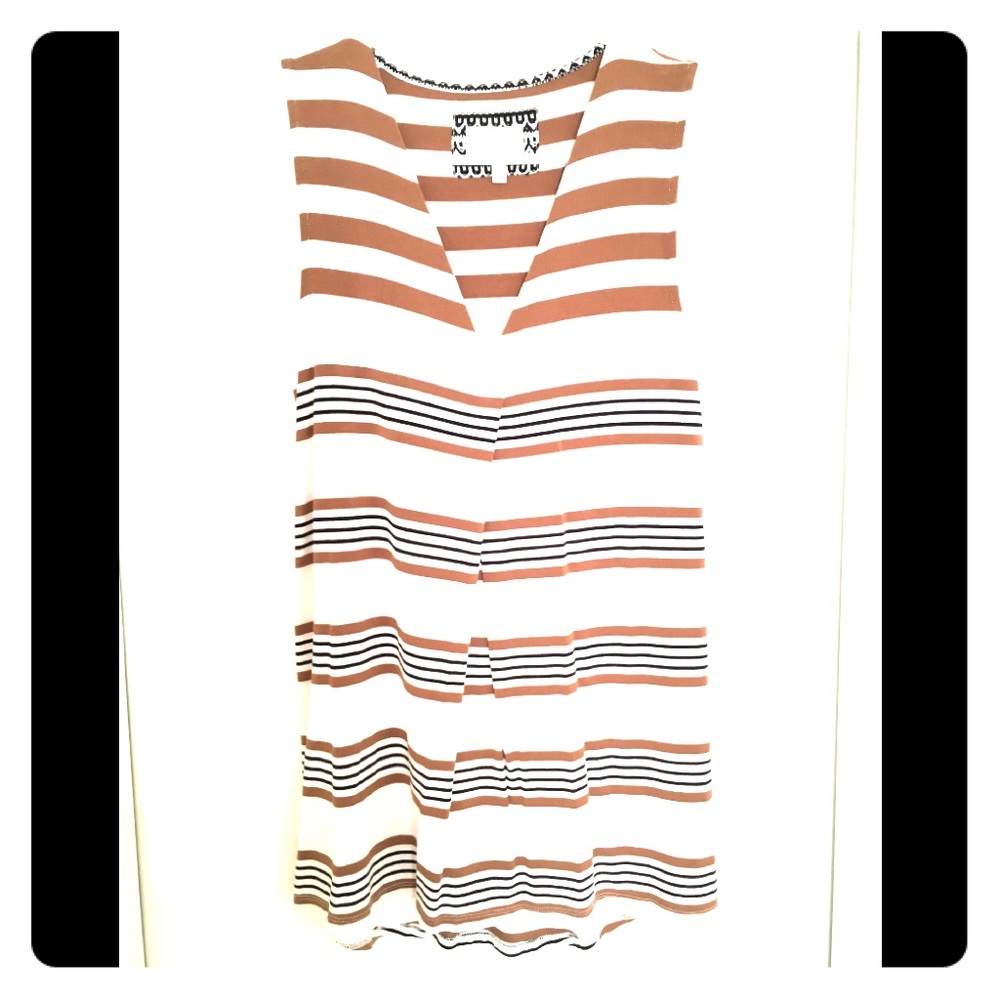 Sleeveless top